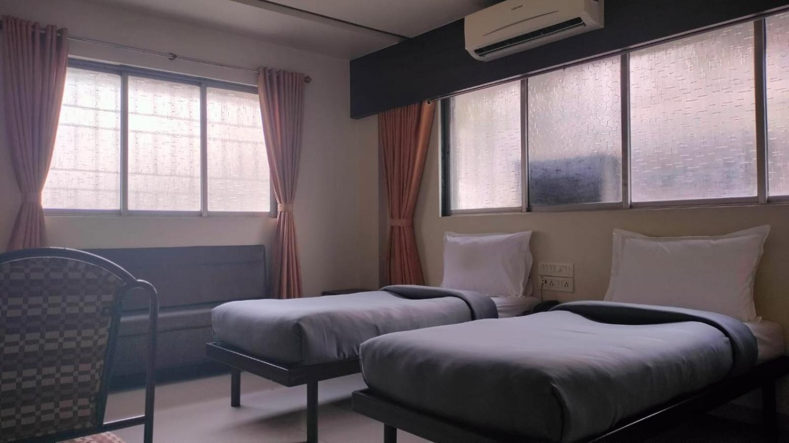 Hotel Sai Nidhi Executive-Mindspace Airoli Navi Mumbai Bagian luar foto
